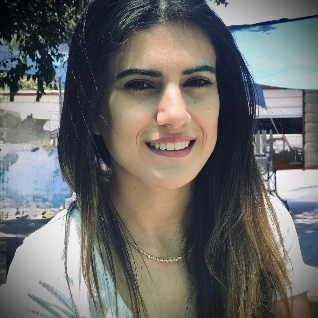 אשת צוות דר דבור